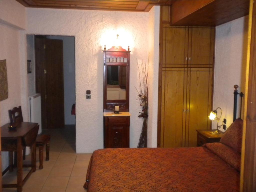Agrampeli Apartment Mega Chorio Cameră foto